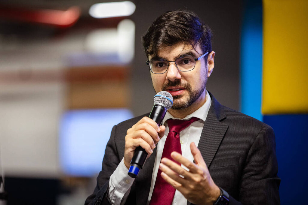 Guilherme Mello Assume Secretaria-Executiva do Planejamento e Sai do Banco Central Guilherme Mello Assume Secretaria-Executiva do Planejamento e Sai do Banco Central