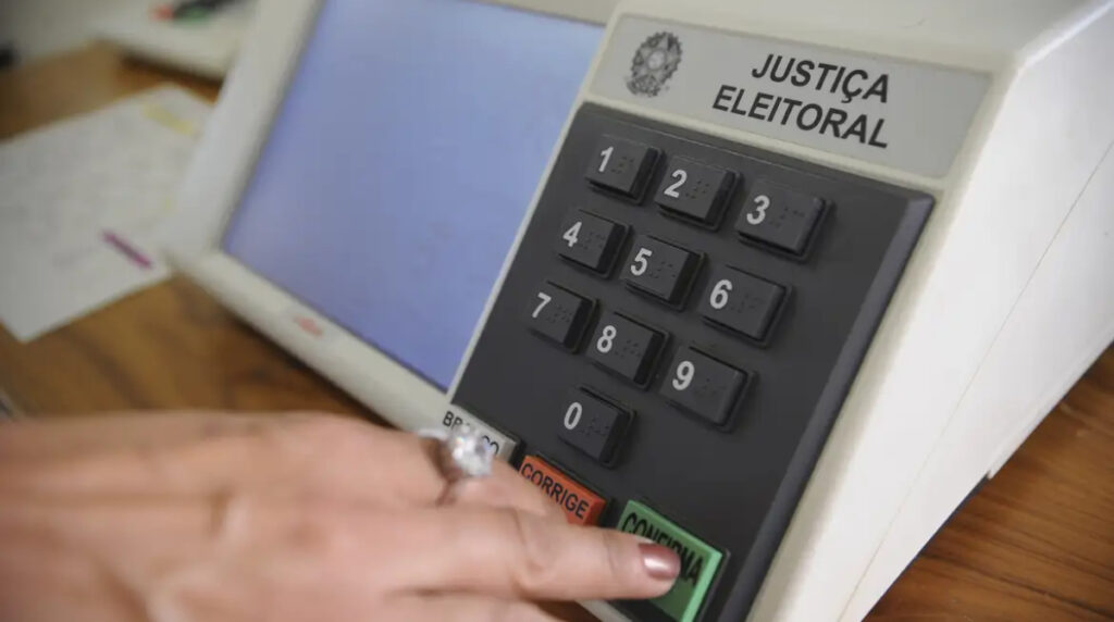 Justiça Condena Empresa a Pagar R$ 400 Mil por Assédio Eleitoral em Minas Gerais