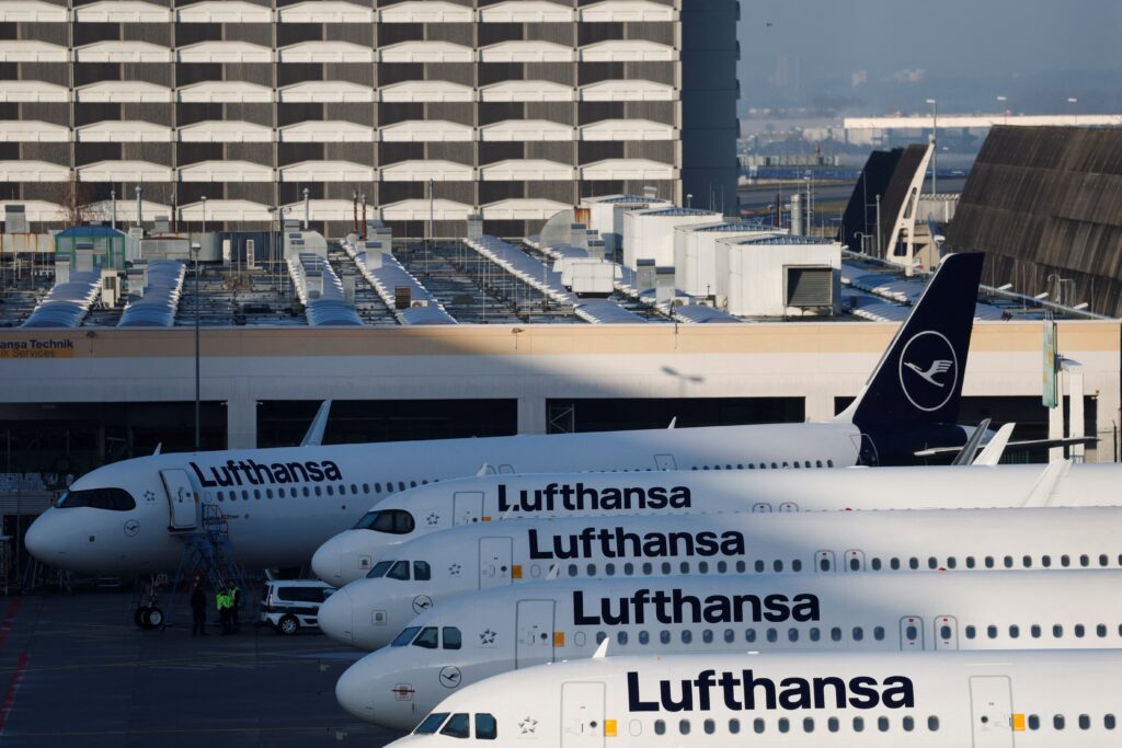 Lufthansa Reduz Voos para Aumentar Economia de Combustível