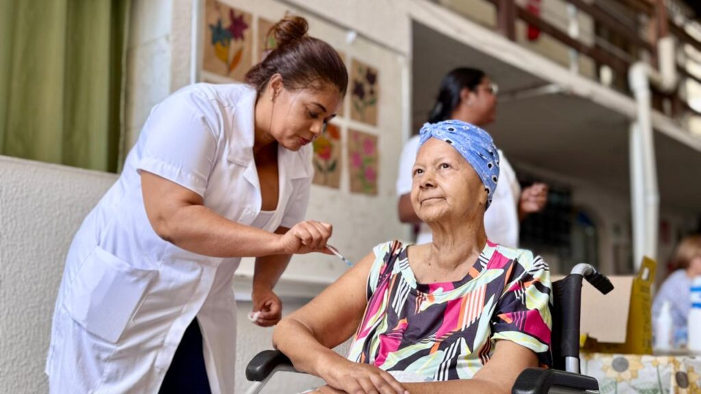 Minas Gerais Intensifica Vacinação contra Gripe com 96% dos Municípios Mobilizados