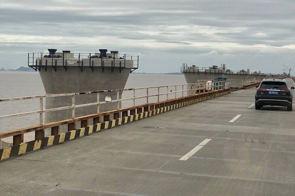 Navio Chinês Transporta 800 Toneladas de Equipamentos para a Ponte Salvador-Itaparica