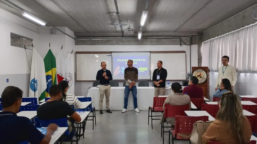 Oficina de Saúde Digital em Barbacena: Planejamento e Inovação em Foco