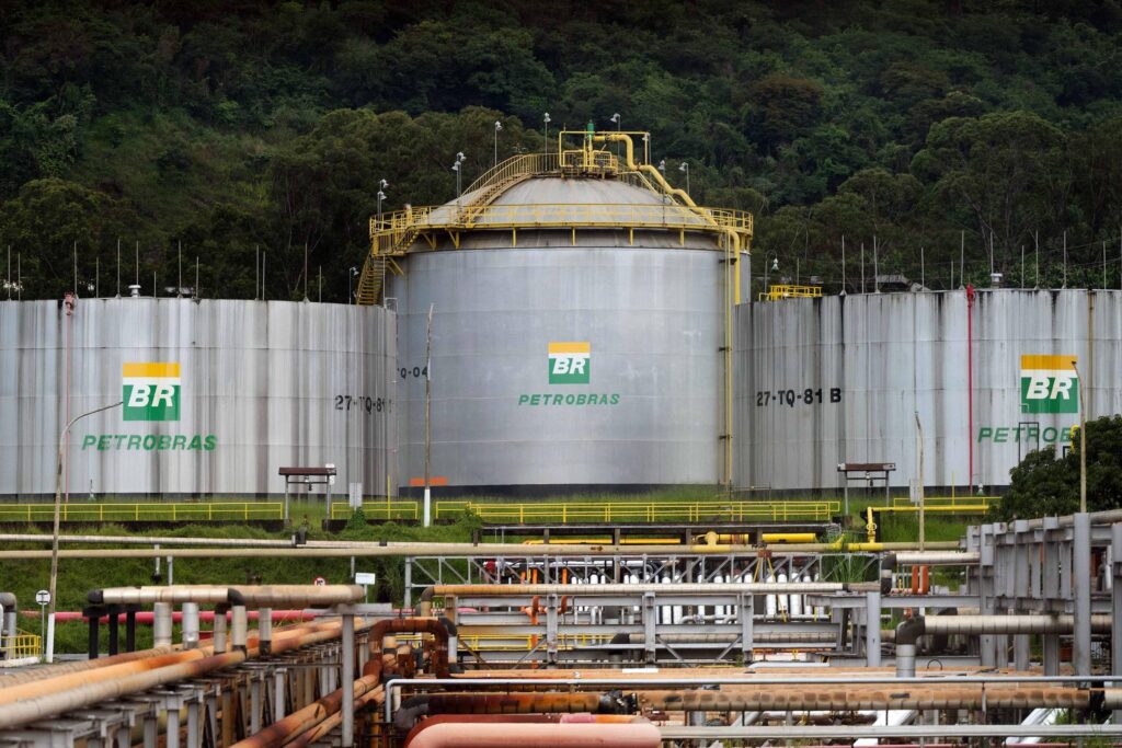 Petrobras Reafirma Políticas de Preços e Responde a Críticas da CVM