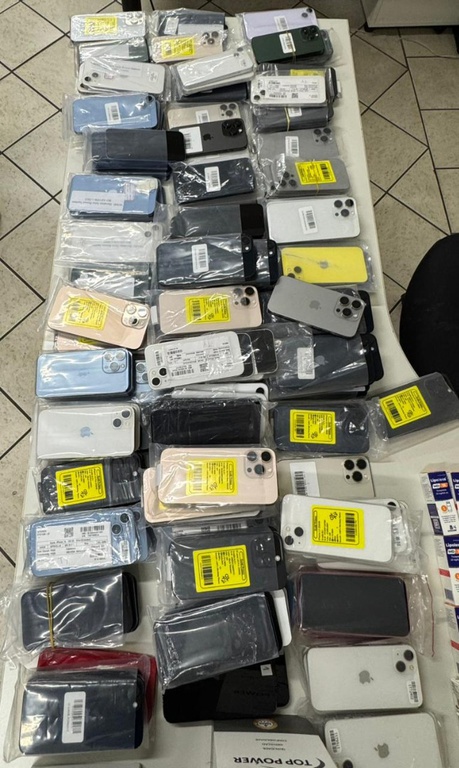 Polícia Federal e PM de Minas Gerais Apreendem 251 Celulares Irregulares em Operação Polícia Federal e PM de Minas Gerais Apreendem 251 Celulares Irregulares em Operação