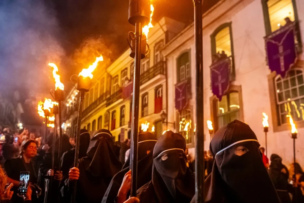Procissão do Fogaréu: Luz e Tradição nas Ruas de Ouro Preto (MG)