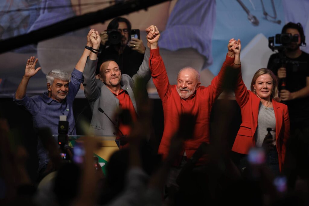 PT Defende Aliança com PDT no Rio Grande do Sul em Reunião Nacional PT Defende Aliança com PDT no Rio Grande do Sul em Reunião Nacional