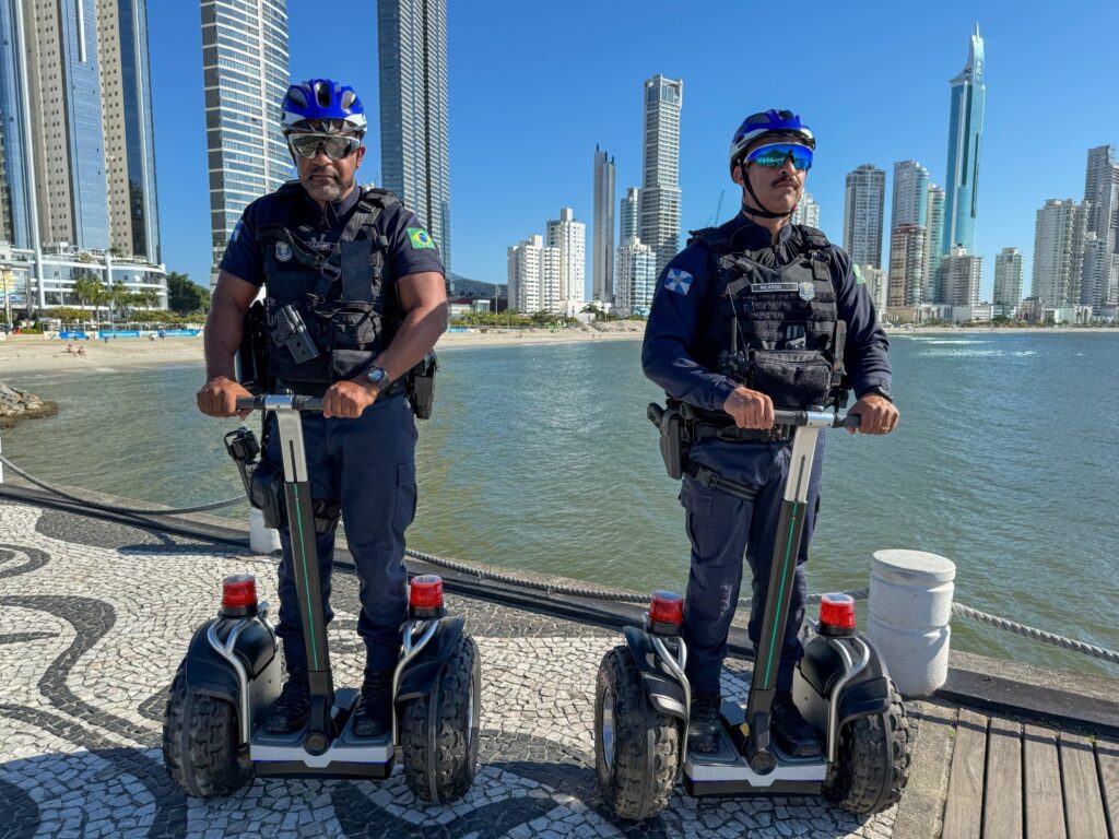 Tecnologia na Segurança Turística: Óculos com IA, Drones e Medidores de Ruídos em Balneário Camboriú