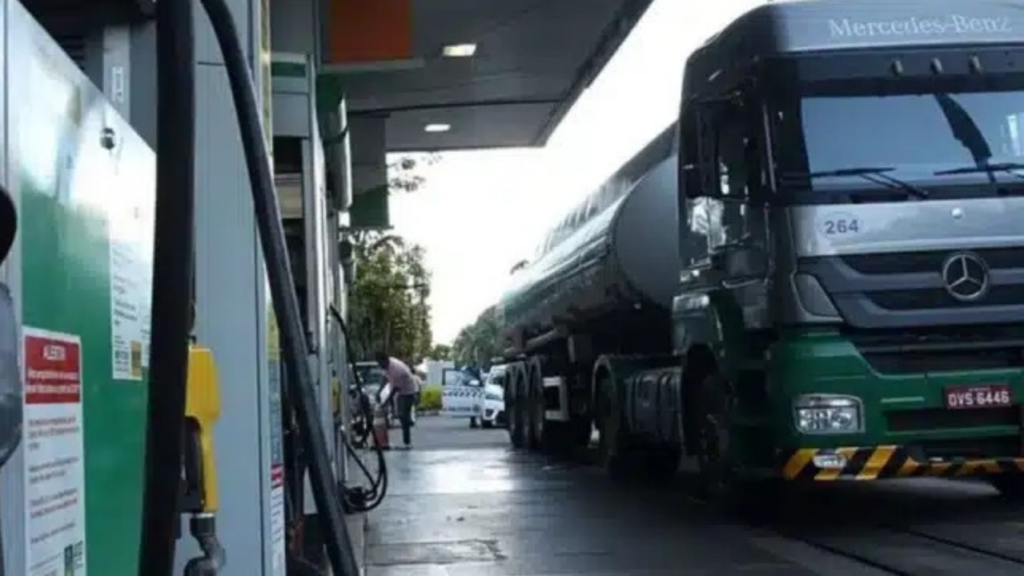 Aumento do Preço do Diesel em Minas: Impactos do Conflito EUA-Irã
