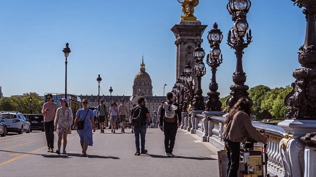 Calor Extremo na Île-de-France: Temperaturas Chegam a 39°C e Impactam o Dia a Dia Calor Extremo na Île-de-France: Temperaturas Chegam a 39°C e Impactam o Dia a Dia