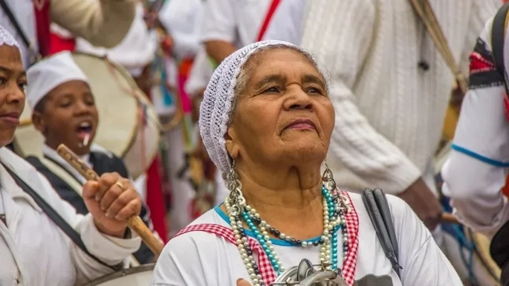 Minas Gerais investe R$ 31,9 milhões em projetos culturais com novos editais do Fundo Estadual de Cultura Minas Gerais investe R$ 31,9 milhões em projetos culturais com novos editais do Fundo Estadual de Cu