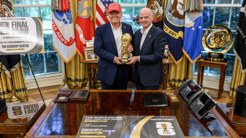 Fifa revoga cartão vermelho de jogador dos EUA e provoca reação da União Europeia e Uefa Fifa revoga cartão vermelho de jogador dos EUA e provoca reação da União Europeia e Uefa