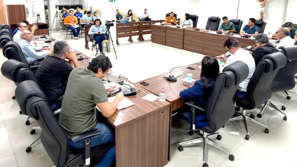 Câmara de Patos de Minas define membros da CPI para investigar Saúde Municipal Câmara de Patos de Minas define membros da CPI para investigar Saúde Municipal